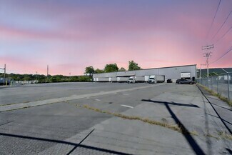 Plus de détails pour 280 Grand St, Hamburg, PA - Industriel/Logistique à vendre