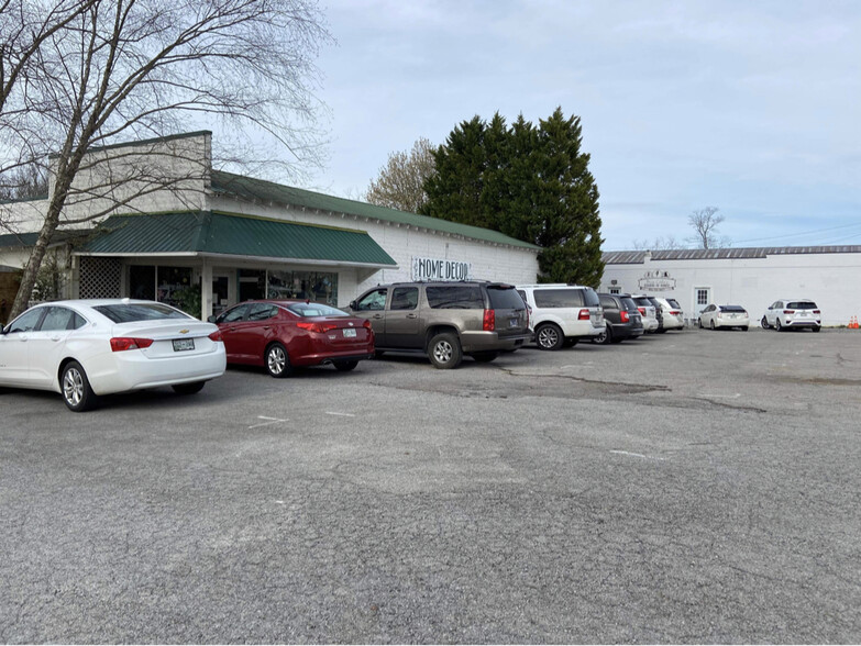 6710 Morganton Rd, Greenback, TN à vendre - Photo de l’immeuble – Image 3 sur 10