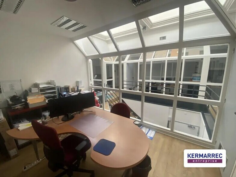 Bureau dans Rennes à vendre - Photo de l’immeuble – Image 2 sur 9