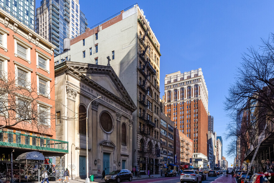119 W 23rd St, New York, NY à louer - Photo de l’immeuble – Image 3 sur 4