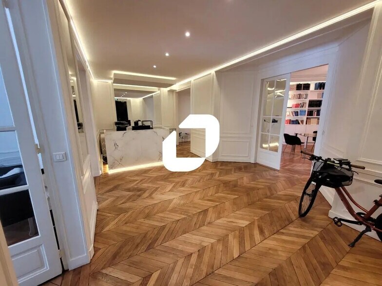 Bureau dans Paris à louer - Photo intérieure – Image 2 sur 9