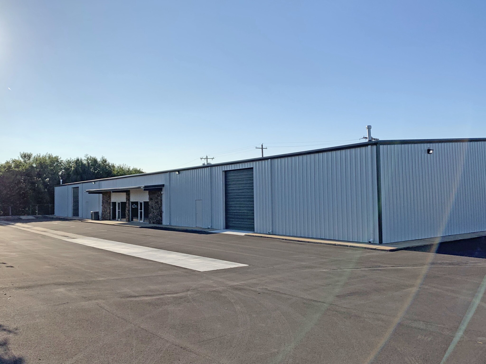 601 N Redbud Ave, Broken Arrow, OK à louer Photo principale– Image 1 sur 11