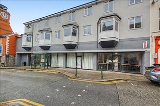 Plus de détails pour 6-10 Main St, Pembroke - Local commercial à louer