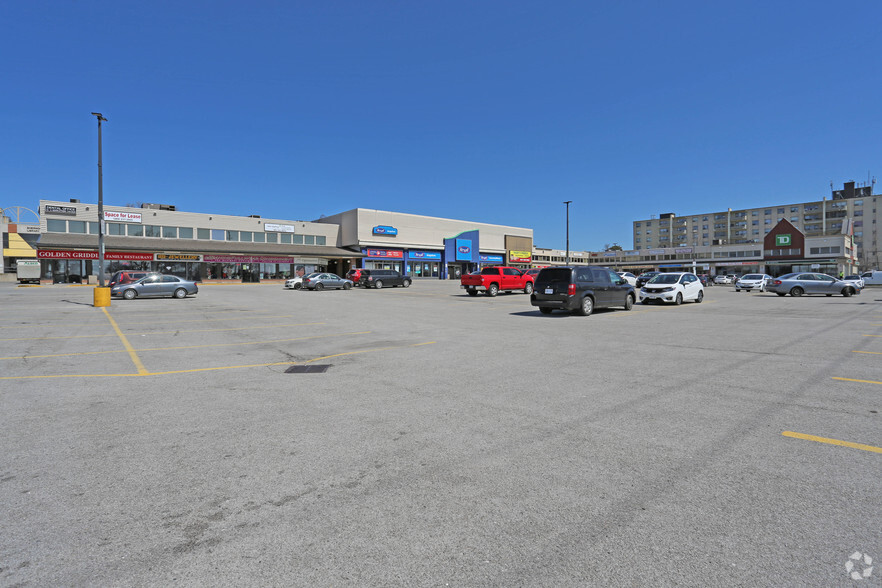1119 Fennell Ave, Hamilton, ON à louer - Photo principale – Image 1 sur 9