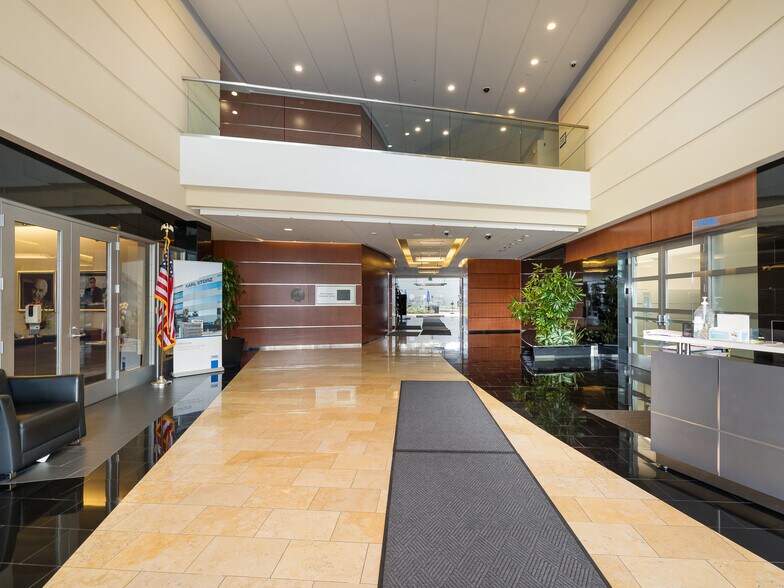 2151 E Grand Ave, El Segundo, CA à louer - Photo de l’immeuble – Image 3 sur 17