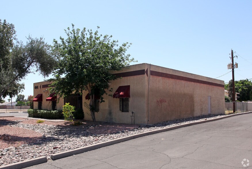 4141 W Bethany Home Rd, Phoenix, AZ à louer - Photo principale – Image 2 sur 21