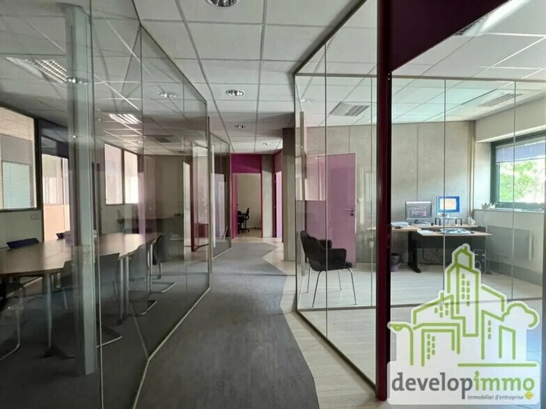 Bureau dans Caen à louer - Photo de l’immeuble – Image 2 sur 10