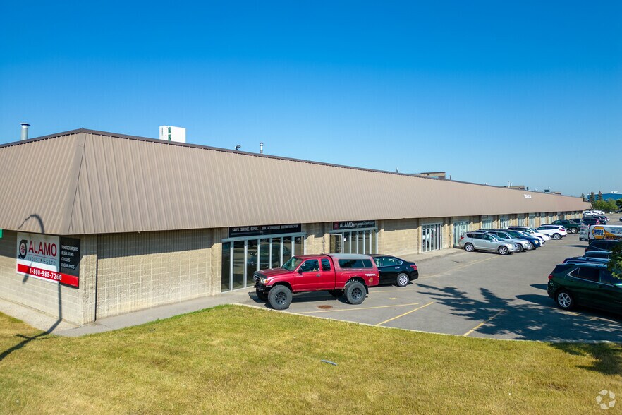 5225 6th St NE, Calgary, AB à louer - Photo principale – Image 1 sur 5
