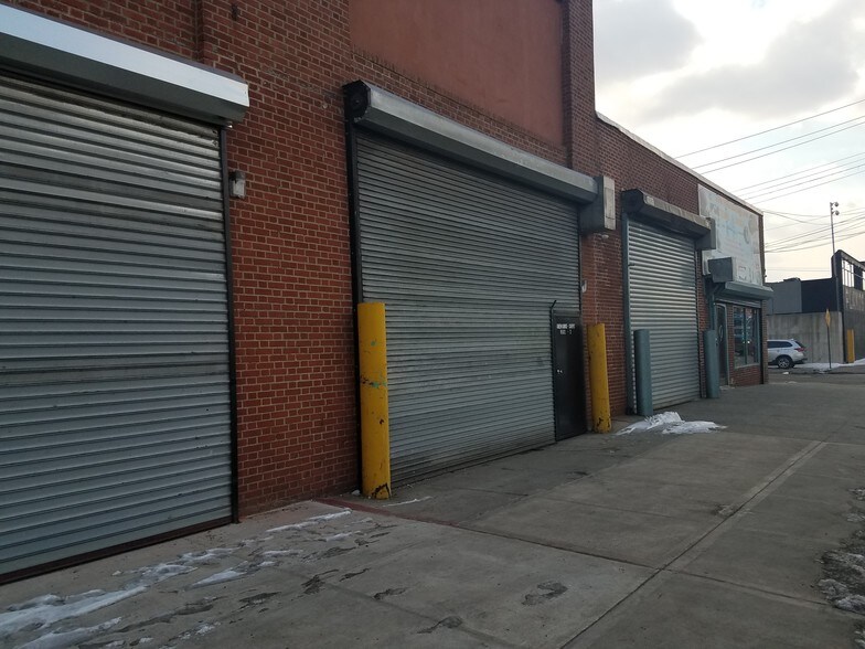 9502-9508 Ditmas Ave, Brooklyn, NY à louer - Photo de l’immeuble – Image 3 sur 6