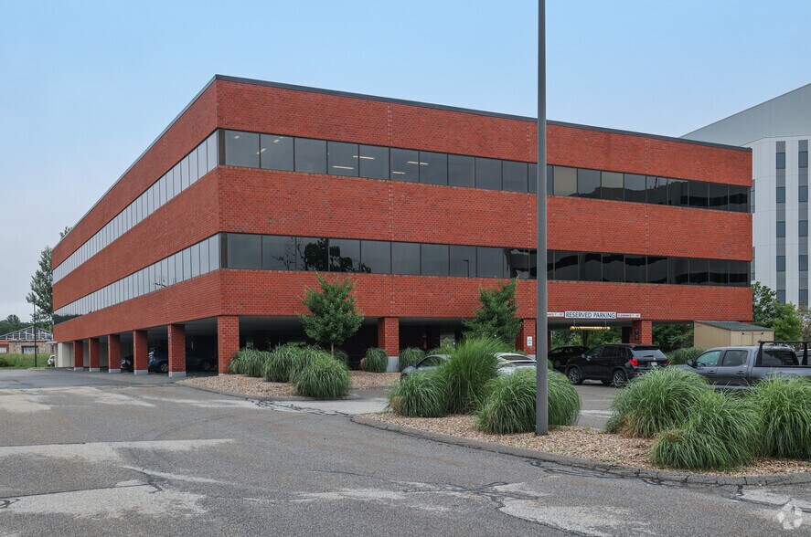 450 Bedford St, Lexington, MA à louer - Photo de l’immeuble – Image 2 sur 4