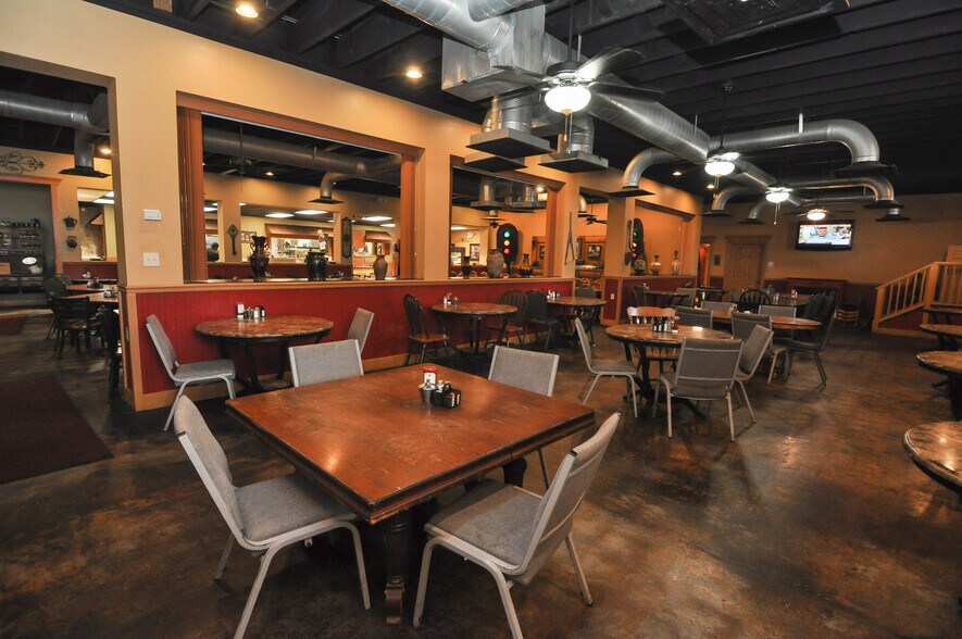 100 Star Shopping Ctr St, Covington, TN à vendre - Photo de l’immeuble – Image 3 sur 34