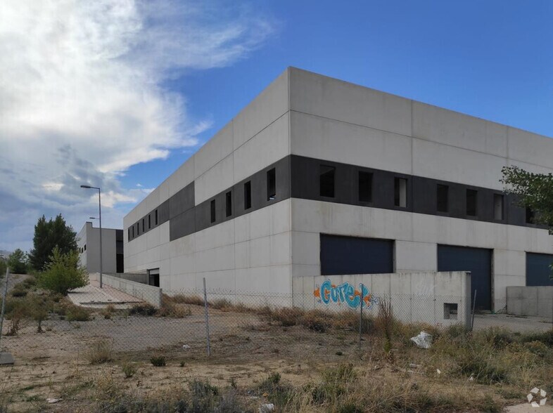 Industriel/Logistique dans Ávila, Ávila à vendre - Photo de l’immeuble – Image 2 sur 10