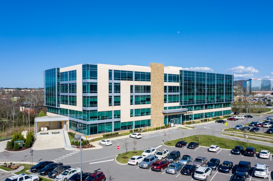 3401 Mallory Ln, Franklin, TN à louer - Photo de l’immeuble – Image 2 sur 10