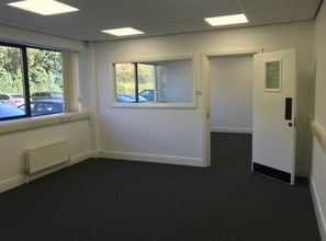 Burma Rd, Berkeley à louer Photo intérieure– Image 2 sur 4