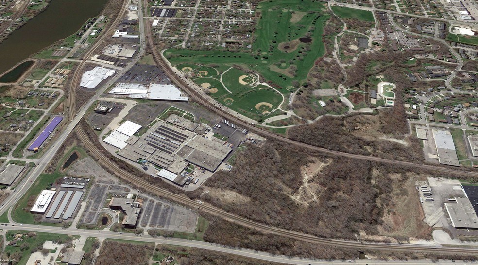 900 N State St, Elgin, IL à louer - Photo de l’immeuble – Image 3 sur 11