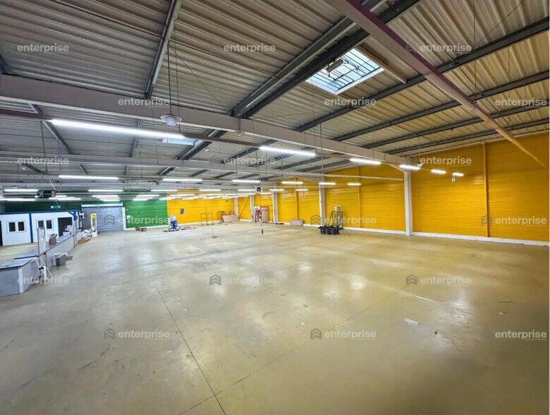 Local commercial dans Maignelay-Montigny à vendre - Photo de l’immeuble – Image 2 sur 7