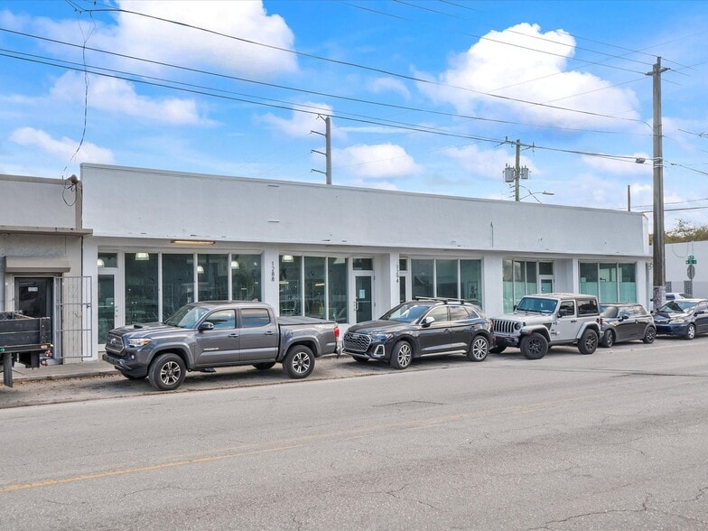 1288-1294 NW 29th St, Miami, FL à louer - Photo de l’immeuble – Image 3 sur 8