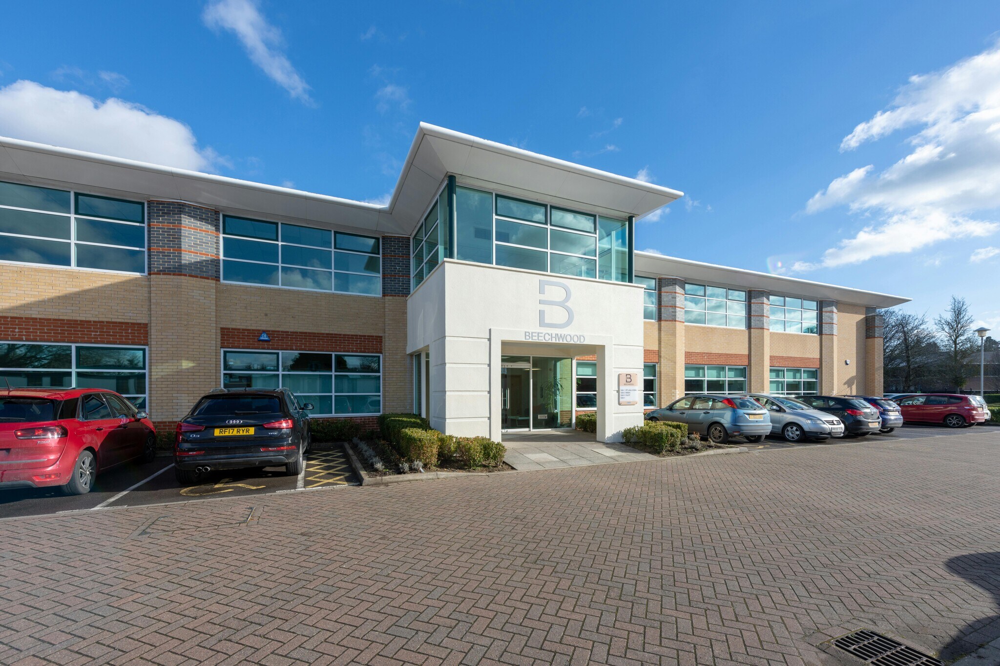 Beechwood, Grove Business Park, White Waltham, Maidenhead à louer Photo de l’immeuble– Image 1 sur 23