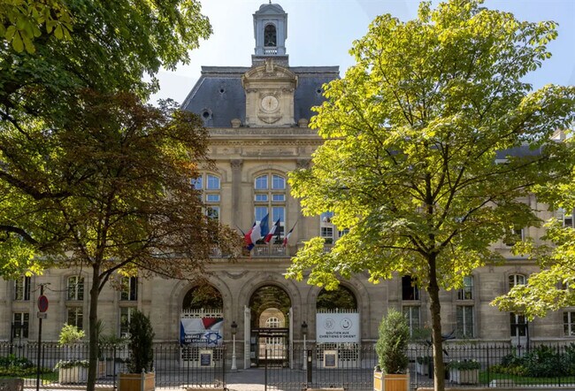 Plus de détails pour Local commercial à louer