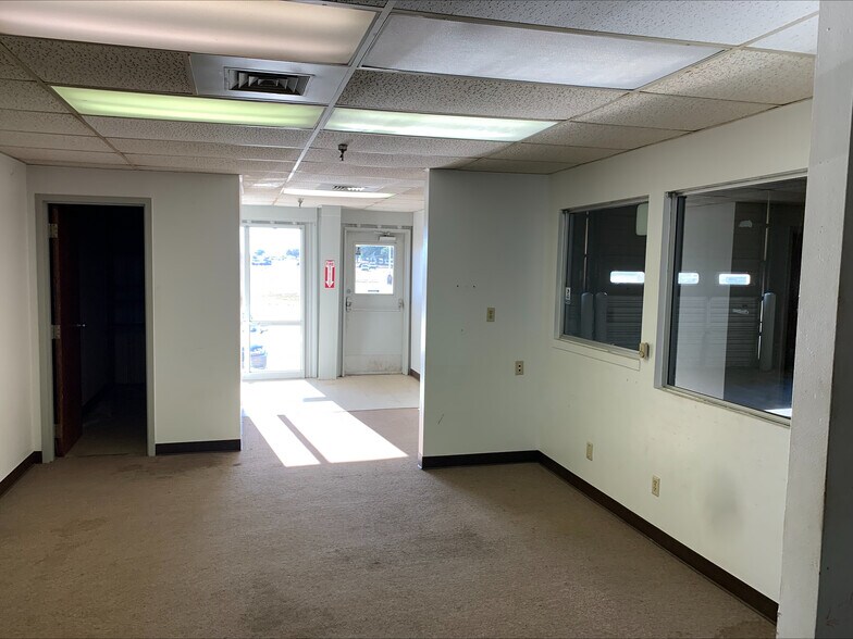 6125 Interstate Dr, Shreveport, LA à louer - Photo intérieure – Image 3 sur 12