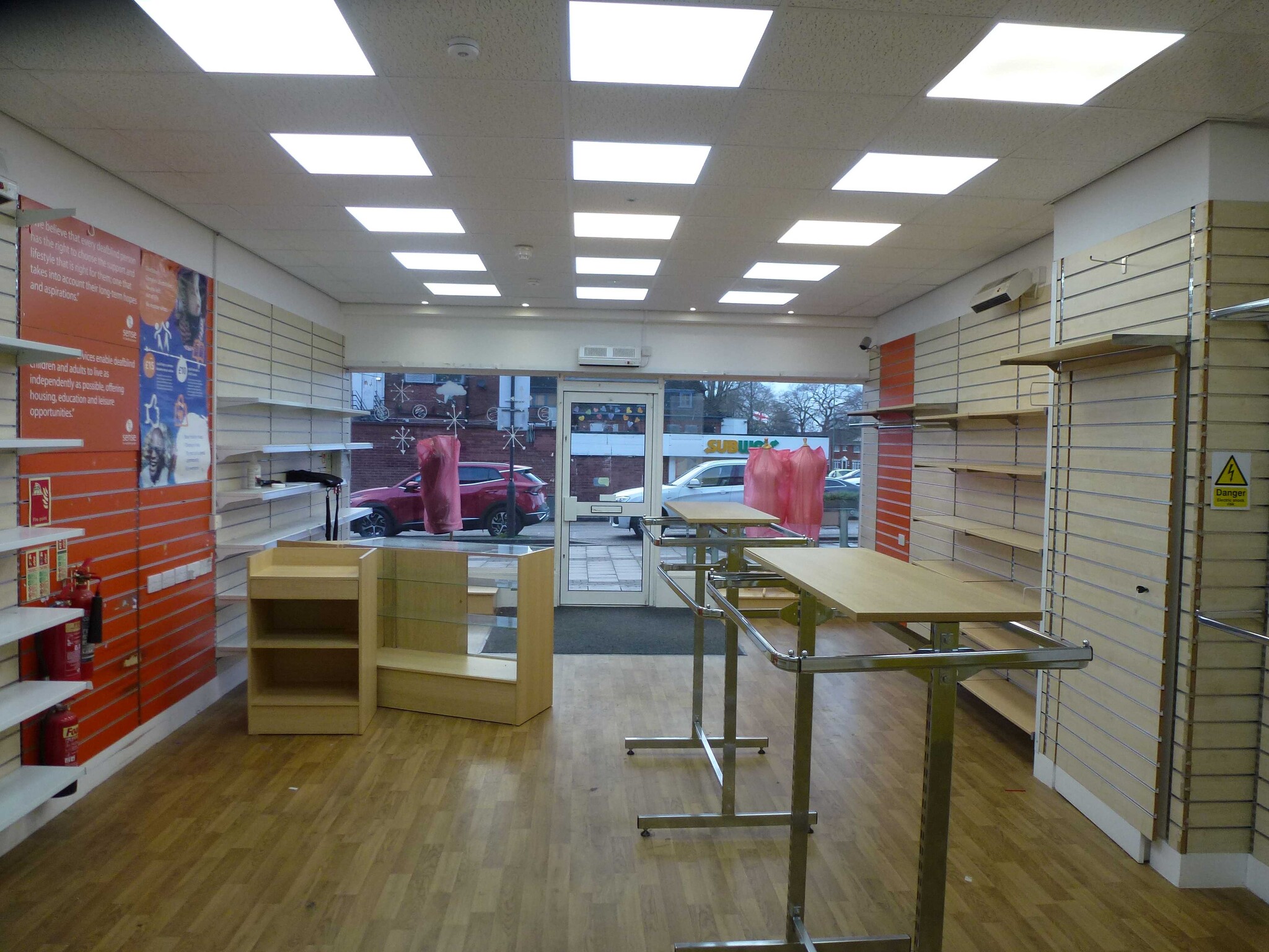 4 Croft Para, Walsall à louer Photo intérieure– Image 1 sur 3