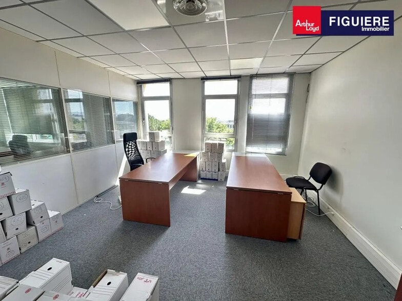 1090 Rue René Descartes, Aix-en-Provence à vendre - Photo intérieure – Image 3 sur 7