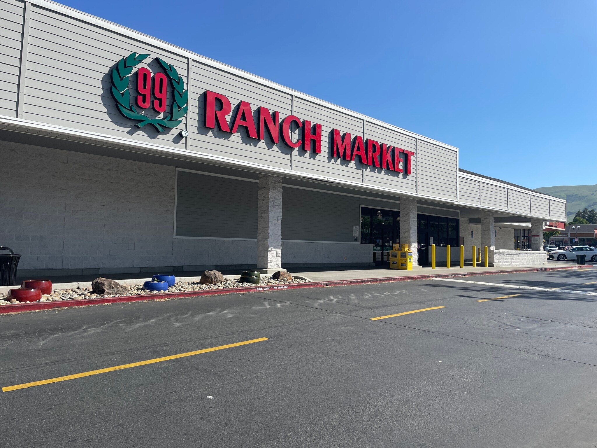 46615-46635 Mission Blvd, Fremont, CA à louer Photo principale– Image 1 sur 8