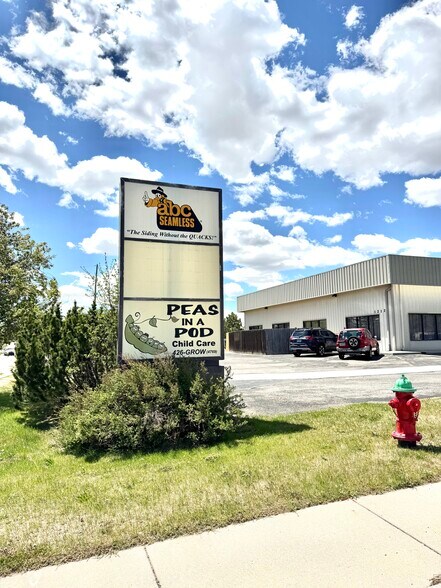 1212 Ridge Rd, Cheyenne, WY à louer - Photo de l’immeuble – Image 3 sur 15