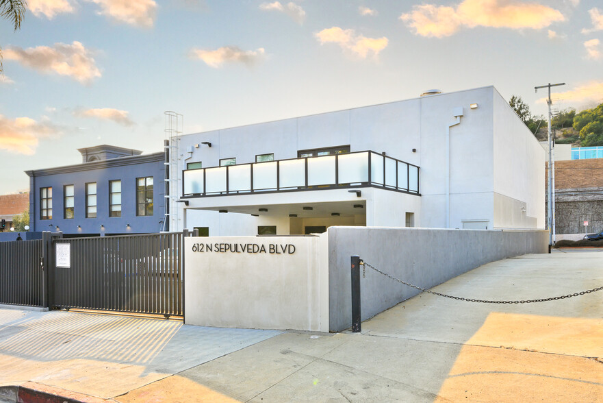 612 N Sepulveda Blvd, Los Angeles, CA à vendre - Photo de l’immeuble – Image 3 sur 20