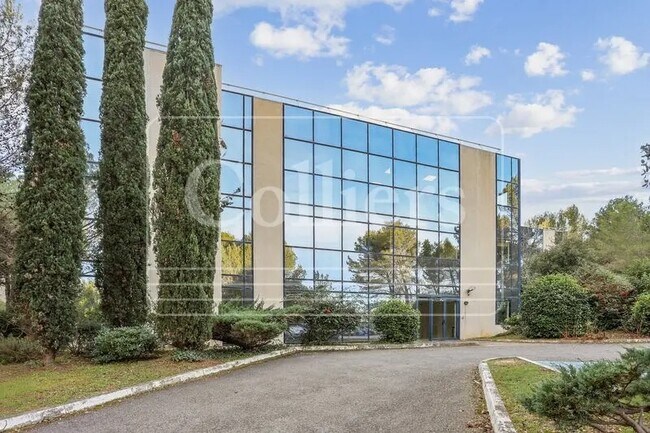 Plus de détails pour 350 Avenue Jean-René Guillibert Gautier De La Lauzière, Aix-en-Provence - Bureau à louer