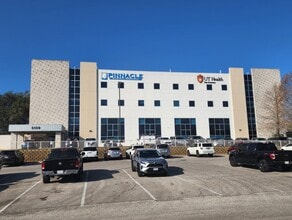 5109 Medical Dr, San Antonio, TX à louer Photo de l’immeuble– Image 1 sur 10