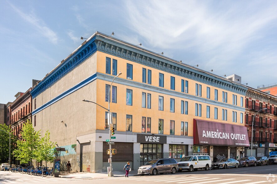 2151-2157 3rd Ave, New York, NY à louer - Photo de l’immeuble – Image 1 sur 4