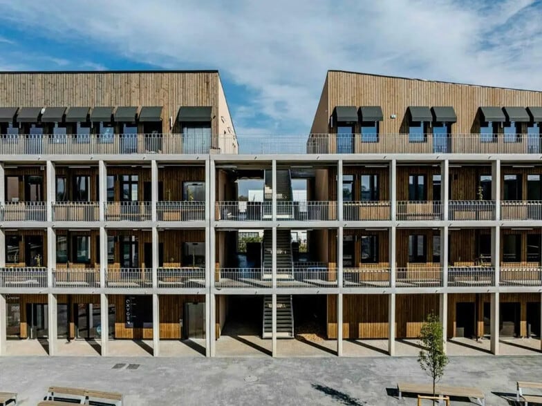 Bureau dans Épron à louer - Photo de l’immeuble – Image 3 sur 13