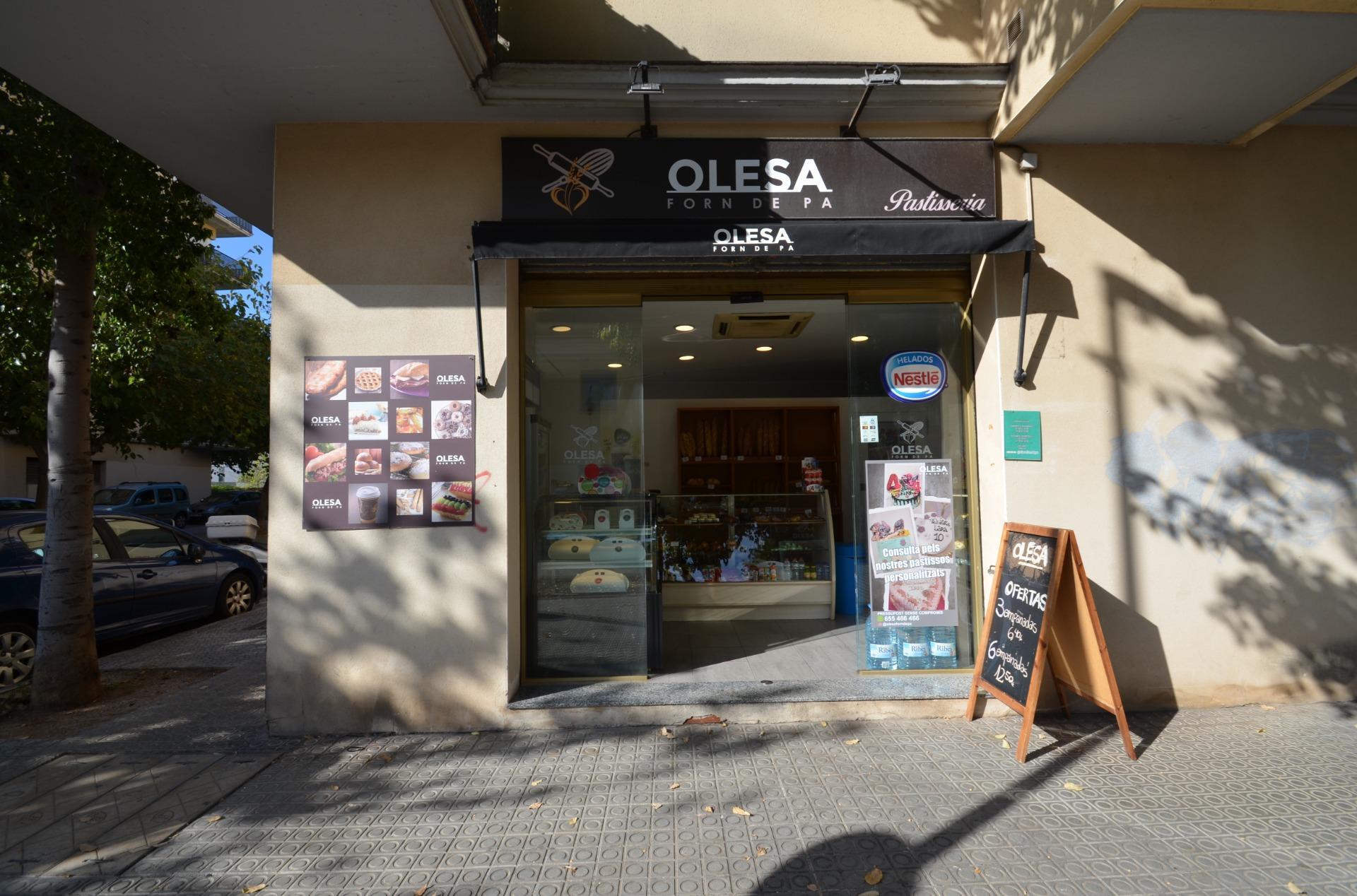 Local commercial dans Vilanova i la Geltrú, Barcelona à louer Photo principale– Image 1 sur 3