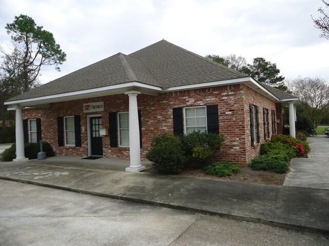 10621 Plaza Americana, Baton Rouge, LA à louer - Photo de l’immeuble – Image 2 sur 14