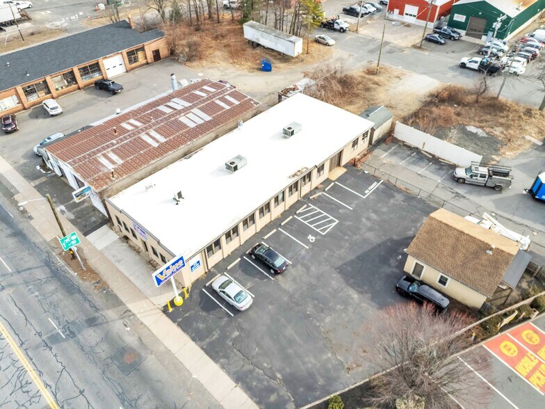 785 Page Blvd, Springfield, MA à louer - Photo de l’immeuble – Image 3 sur 12