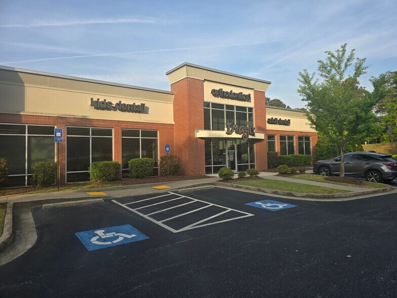 11125 Jones Bridge Rd, Alpharetta, GA à vendre - Photo de l’immeuble – Image 3 sur 21