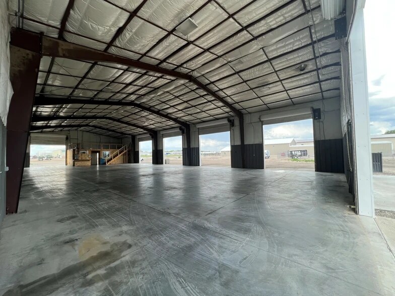 2339 W Omni Dr, Idaho Falls, ID à louer - Photo de l’immeuble – Image 3 sur 7