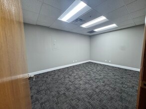 9050 Pines Blvd, Pembroke Pines, FL à louer Photo intérieure– Image 2 sur 14