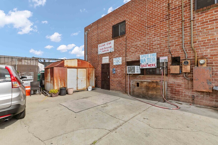 979 S La Brea Ave, Inglewood, CA à vendre - Photo de l’immeuble – Image 2 sur 53