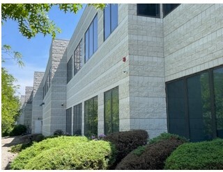 Plus de détails pour 600 Boyce Rd, Pittsburgh, PA - Industriel/Logistique à vendre