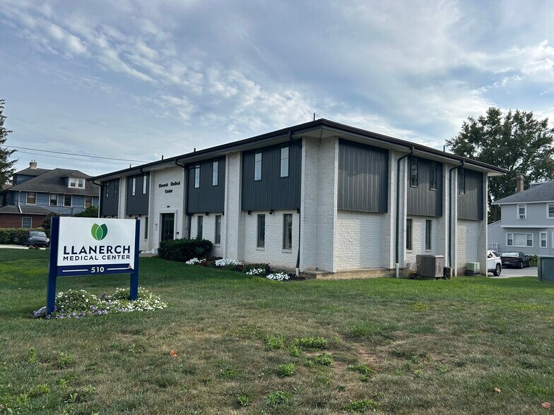 510 Darby Rd, Havertown, PA à vendre - Photo de l’immeuble – Image 1 sur 15