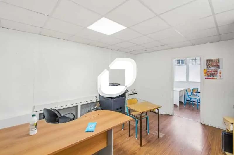 Bureau dans Paris à louer - Photo de l’immeuble – Image 3 sur 20