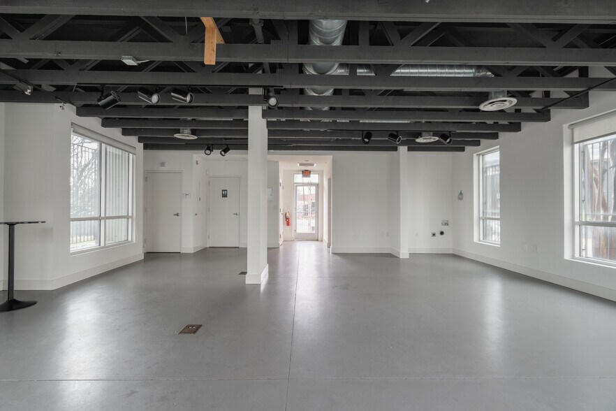 692 10th St, Atlanta, GA à vendre - Photo intérieure – Image 2 sur 37