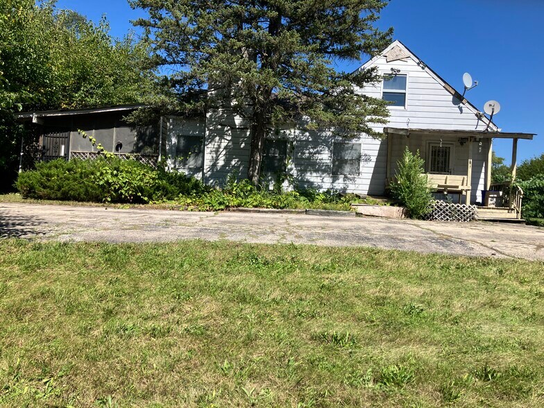 24W459 Lawrence Ave, Roselle, IL à vendre - Photo de l’immeuble – Image 3 sur 8