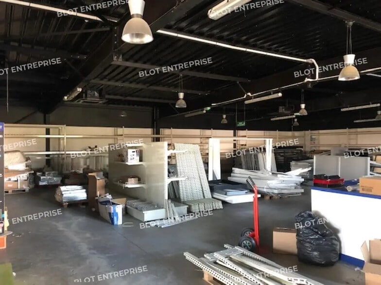 Local d’activités dans Lannion à louer - Photo intérieure – Image 2 sur 5