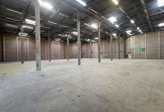 24 Scrubs Ln, Londres à louer Photo intérieure– Image 2 sur 2