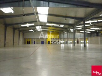 Plus de détails pour Industriel/Logistique à louer