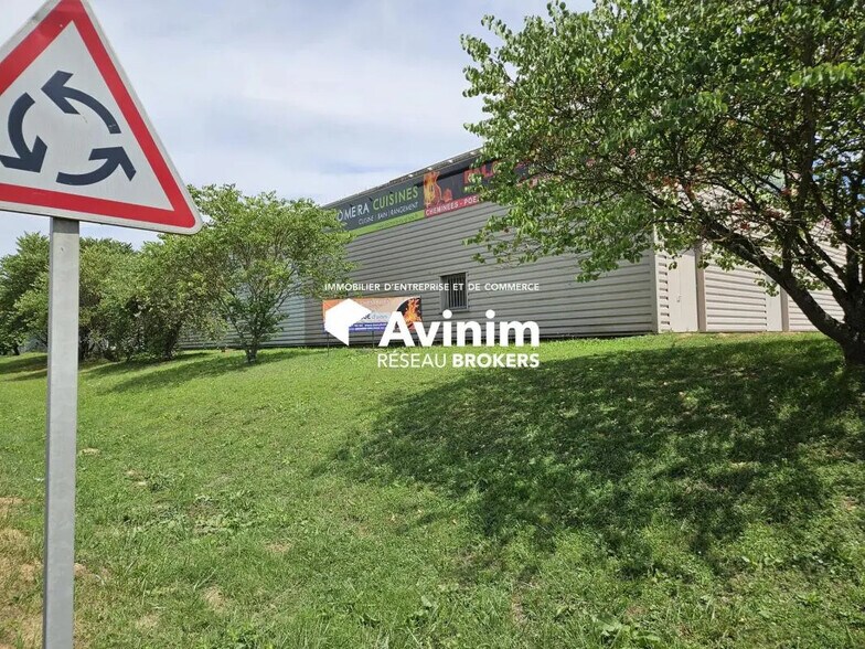 Local commercial dans Choisey à louer - Photo de l’immeuble – Image 2 sur 3