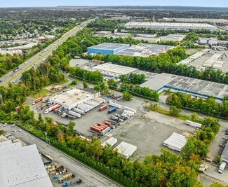 Plus de détails pour 76 National Rd, Edison, NJ - Industriel/Logistique à louer